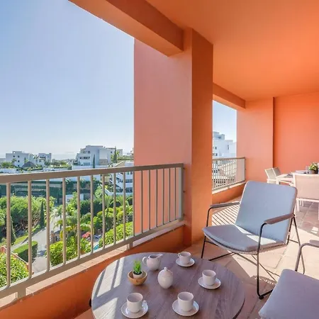 Royal W/shared Pool, Terrace &a/c Malaga
