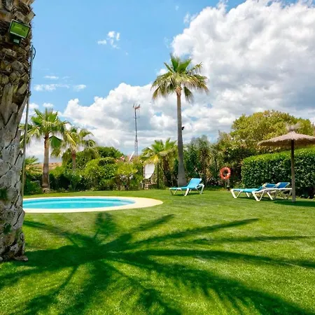 Royal W/shared Pool, Terrace &a/c Apartment *