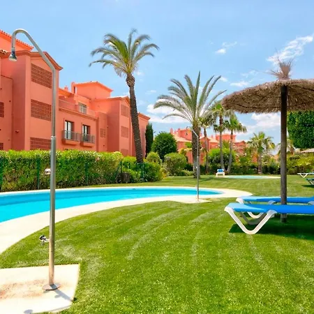 Royal W/shared Pool, Terrace &a/c Apartment *